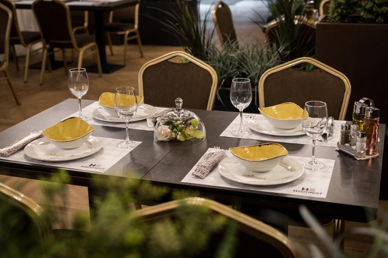 Hotel Grand Hedonist Pančevo Zewnętrze zdjęcie