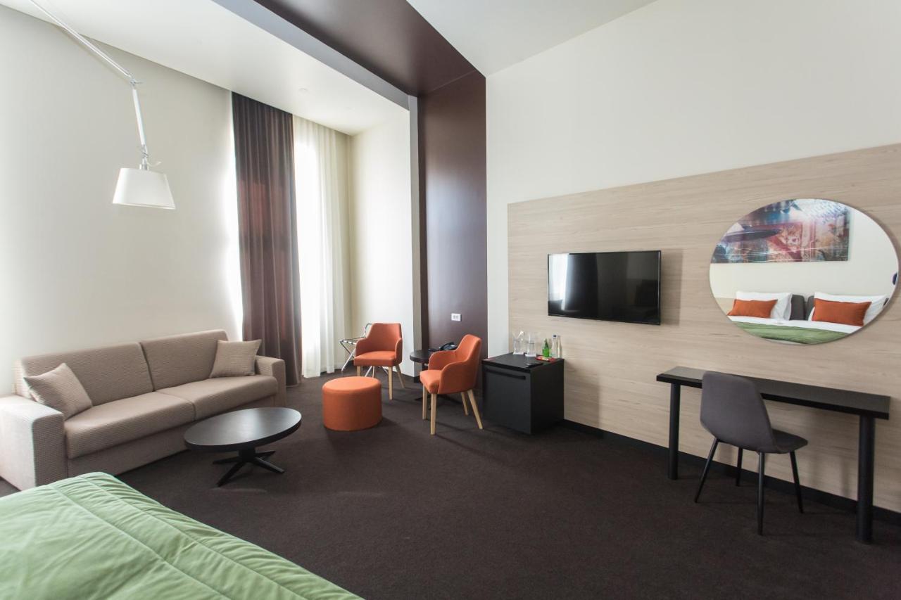 Hotel Grand Hedonist Pančevo Zewnętrze zdjęcie