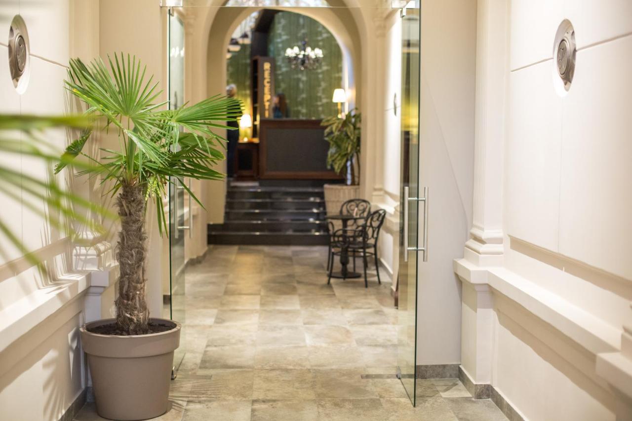 Hotel Grand Hedonist Pančevo Zewnętrze zdjęcie