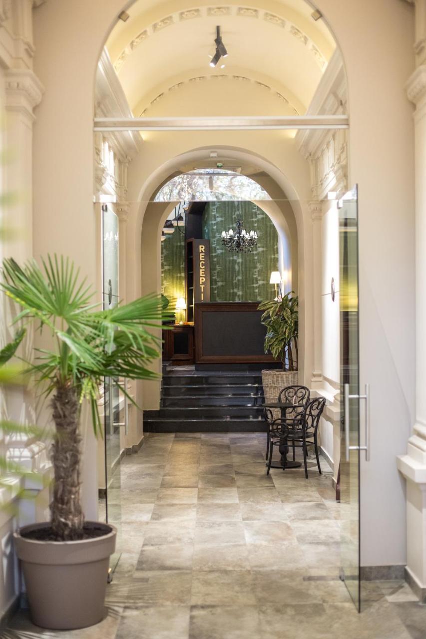 Hotel Grand Hedonist Pančevo Zewnętrze zdjęcie