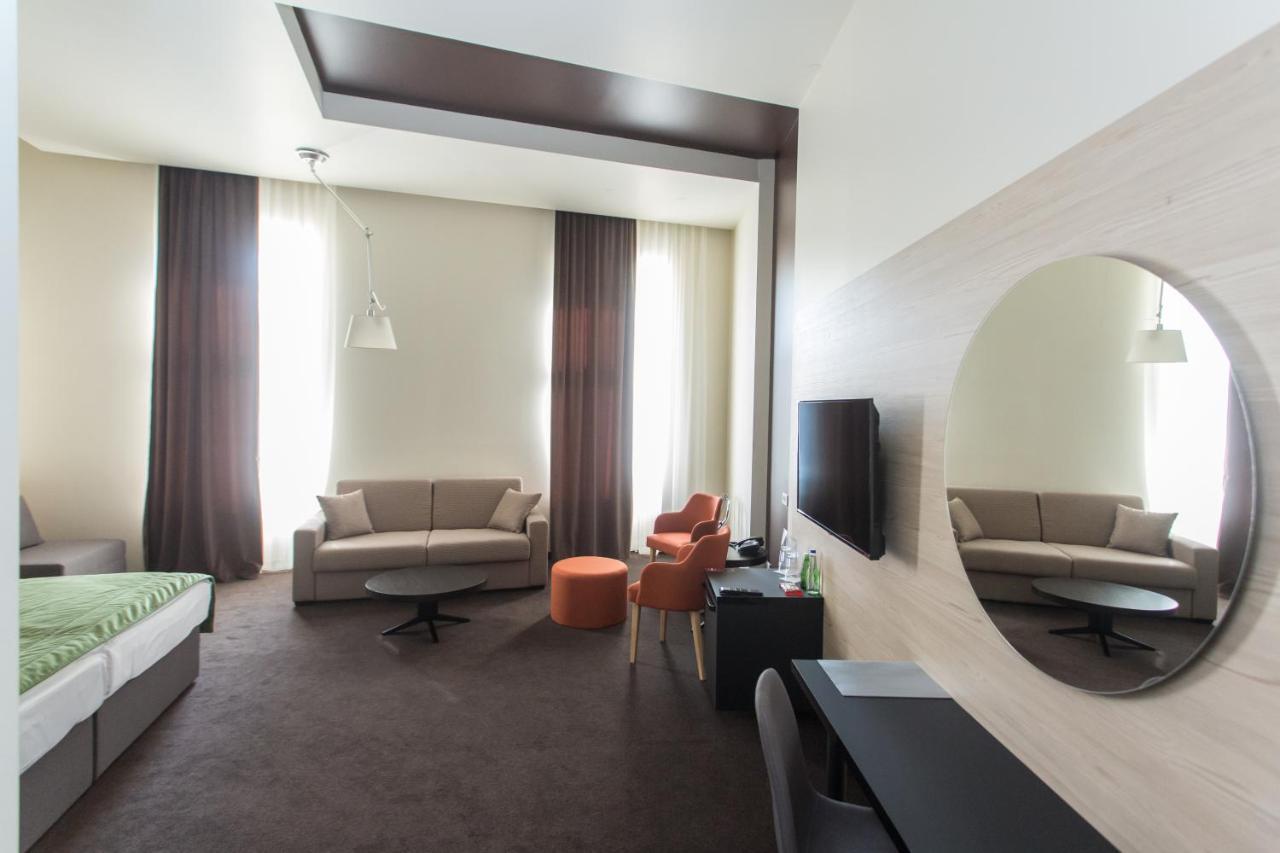 Hotel Grand Hedonist Pančevo Zewnętrze zdjęcie